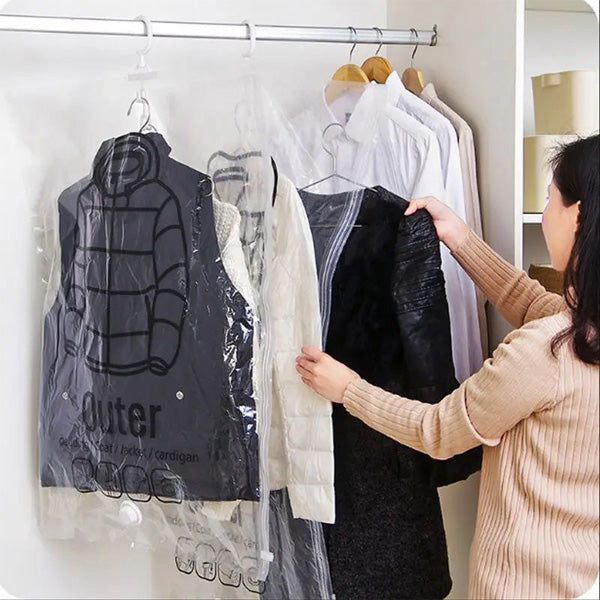 Hanging Vacuum Storage Bags (4 Pcs)