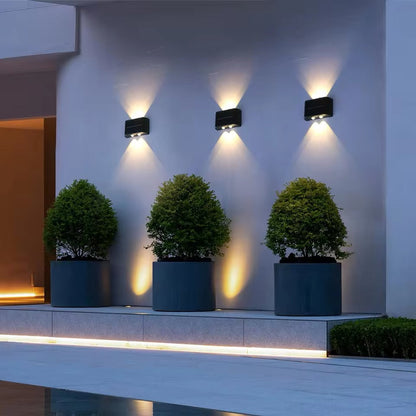 Energy-efficient LED solar outdoor wall light
