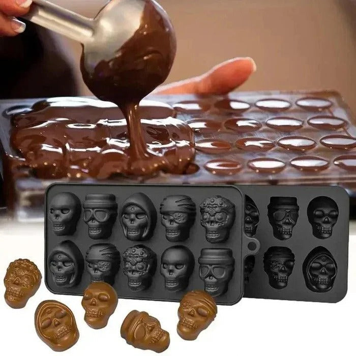 Skull-Shaped Ice Cube Tray
