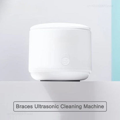 Compact Ultrasonic Cleaning Device