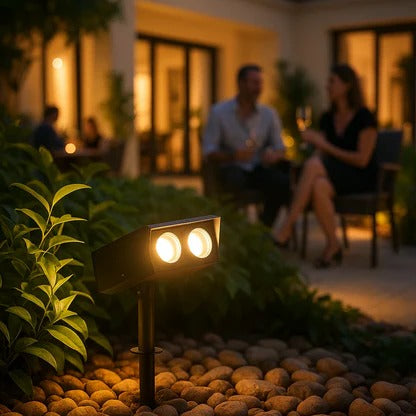 Solar LED Multi-Zoom Spot Light