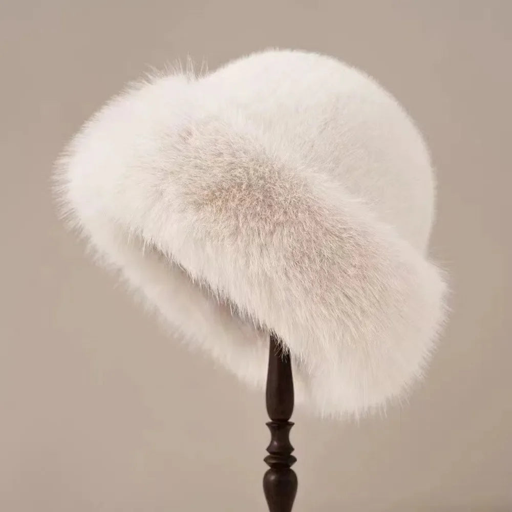Women’s Plush Winter Bucket Hat